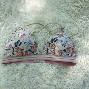 Floral Bikini top in Pink and Cream. Women’s size small.